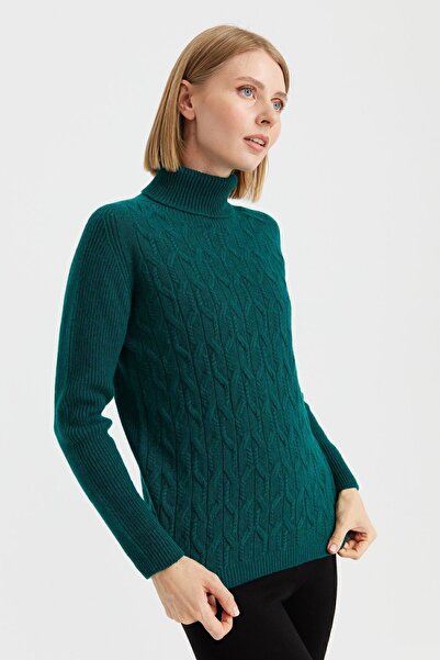 Desen Triko Pulover de lână lângă în față pentru damă cu guler complet K.Ö.başı