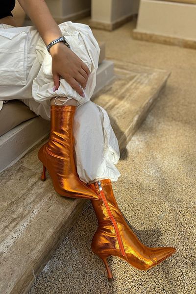 SHOEBELLAS Γυναικείες μπότες με τακούνι Mesia Orange λουστρίνι Stretch με φερμουάρ