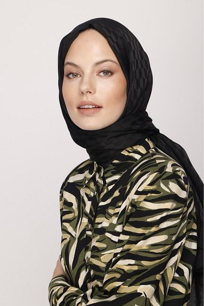 VALORSCARF شال جاكار حريري بنمط Qoza أسود 80x190