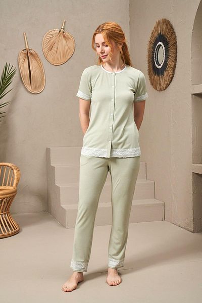 PJS 25126 Set pijamale cu nasturi, cu gât rotund, cu dantelă