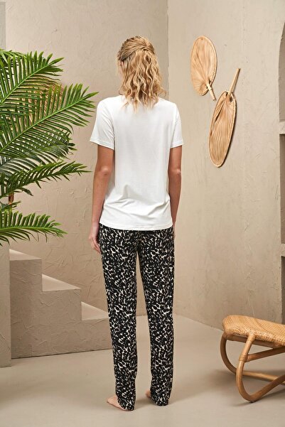 PJS 25182 Жіночий комплект з коротким рукавом та візерунком