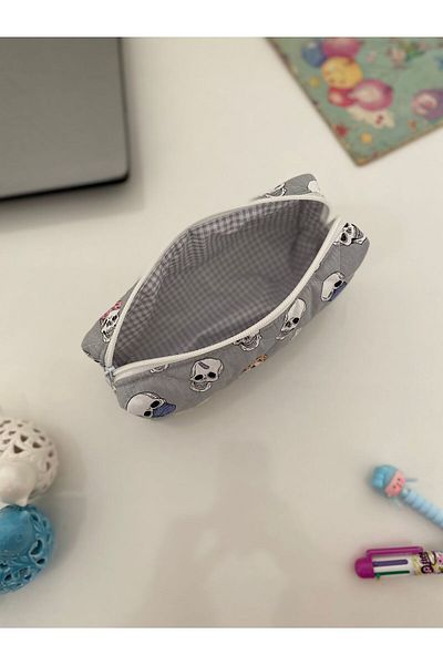 Daisy Gray Dry Head Pen Bag