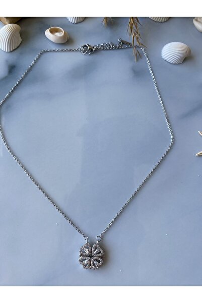 Jeros Accessories Çelik Zirkon Taşlı Çoklu Kalpli Açılır Kapanır Mıknatıslı Yonca Kolye