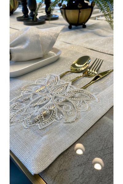 Decamor home Culoare Ecru - Linen cu sclipici auriu, dantelă franceză 2'li Service american