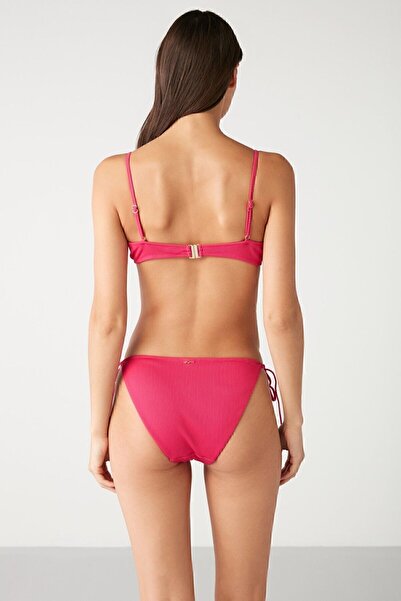 Kom Lurus Kendinden Dokulu Boncuklu Fiyonk Detaylı Telli Kapsız Bikini TAKIMI