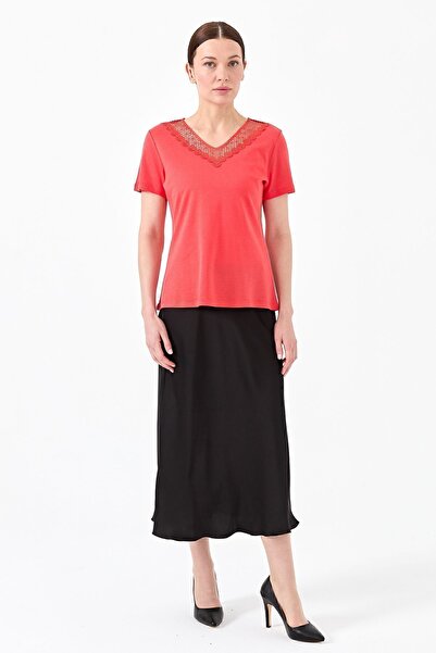 Desen Triko Women's V-Neck Lace Collar T-shirt Red