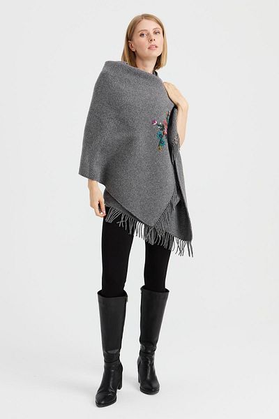 Desen Triko Women's Knitwear Brass Knitted Embroidered Wool Shawl Smoked