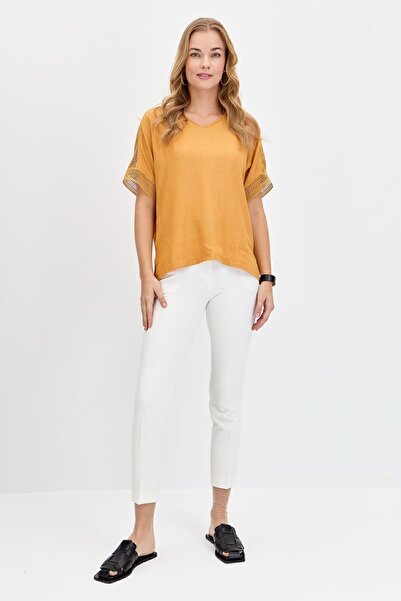 Desen Triko Women's V-Neck Shoulder Sleeve Lace T-shirt Mustard