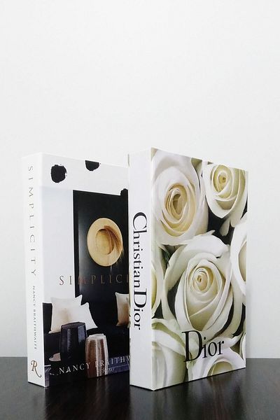 ndukkan Simplecity & White Rose Themed 2-Piece Decorative Book Box Set