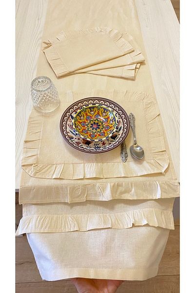 White Alamode Double Ruffle Runner And Placemat Set 40x210cm