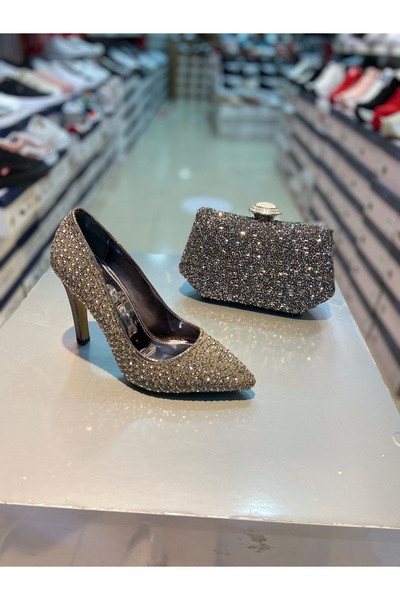 Alphus ΜΙΛΑΝΟ ΠΕΡΙΛΑΜΒΑΝΕΙ ΠΕΡΙΛΑΜΒΑΝΕΙ ΤΟ ΣΙΤΕΛΕΤΟ