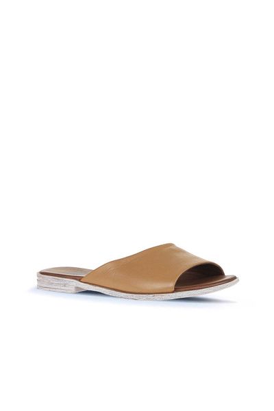 Bueno Shoes Дамски чехли от естествена кожа в кафяво - права кройка 01wa3010