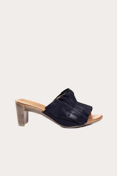 BUENO Shoes Lacivert Deri Kadın Topuklu Terlik 01wn4001