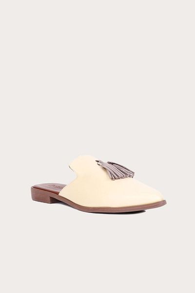 Bueno Shoes Γυναικείες φλατ παντόφλες - Yellow Mink Leather, Model 01wn0111
