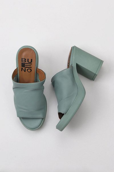 Bueno Shoes Πράσινες δερμάτινες γυναικείες παντόφλες με τακούνι - 01wy12306