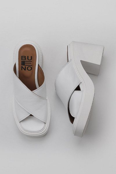 Bueno Shoes Γυναικείες λευκές δερμάτινες παντόφλες με τακούνι - 01wy12703