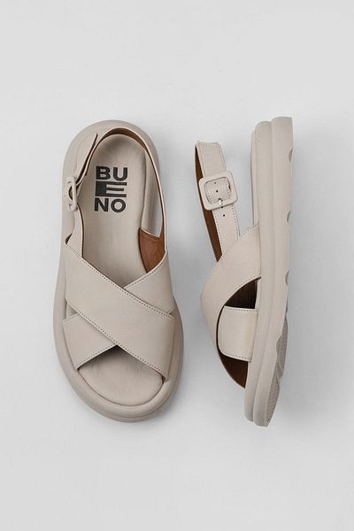 Bueno Shoes Sandale plate de damă din piele crem 01wy9403