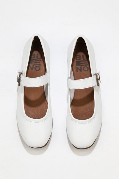 Bueno Shoes Balerini plati din piele albă de damă - 01ws4409