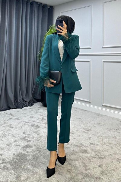 Şule Giyim Set with Feathered Sleeves Emerald