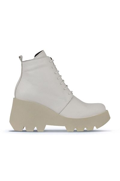 Bueno Shoes Μπεζ γυναικείες δερμάτινες μπότες με τακούνι - 01wz8402