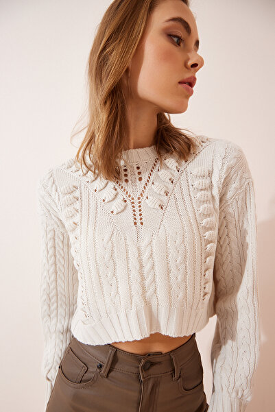 Lovelyİstanbul طاقم الرقبة المحاصيل مخرمة سترة تريكو كريم LCI0018