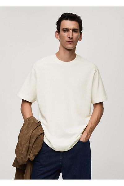 MANGO Man T-shirt o wygodnym kroju, wykonany w 100% z bawełny