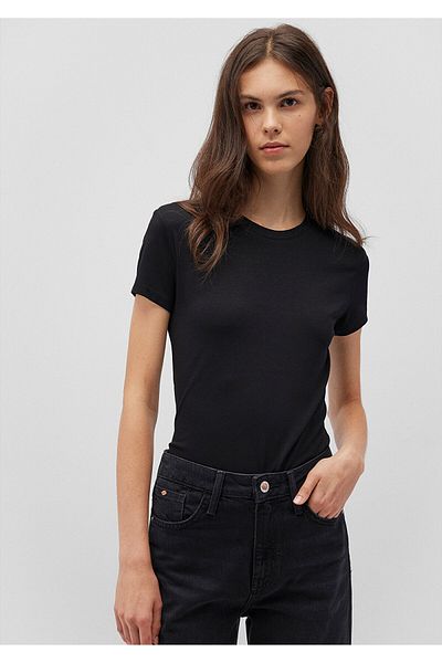 Mavi Schwarzes Stretch-Basic-T-Shirt mit tailliertem Schnitt 162767 -900