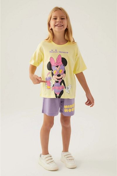 Minnie Mouse D4888 طقم تي شيرت وشورت بناتي مرخص باللون الأصفر