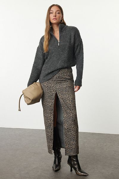 Trendyol Collection Stojanový límec Anthracitový pletený svetr - Boucle Yarn Twoaw25kz00291