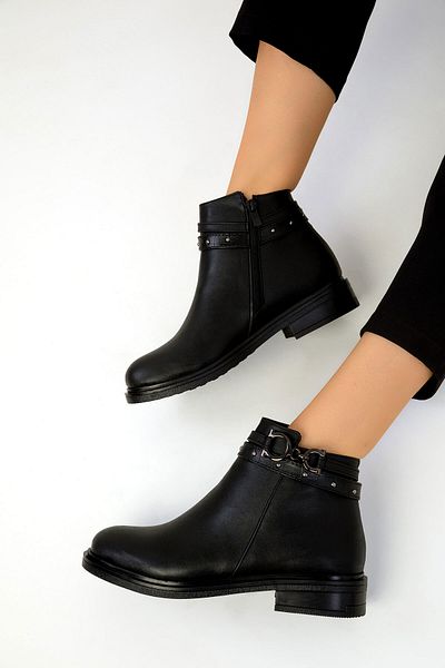 SOHO Dámské černé kozačky 19555 Model Bootie