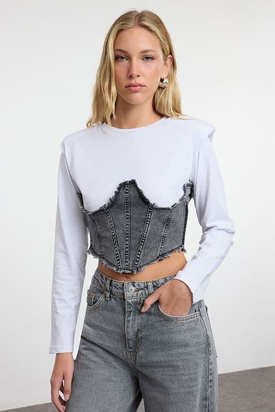 Trendyol Collection Πλεκτή μπλούζα ανθρακί που εφαρμόζει στο σώμα - με υφαντό γαρνιτούρα, TWOAW25BZ00235