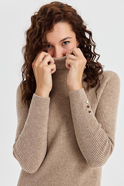 Desen Triko Γυναικείο μάλλινο πουλόβερ με μανίκι με κουμπιά ζιβάγκο, σκούρο μπεζ