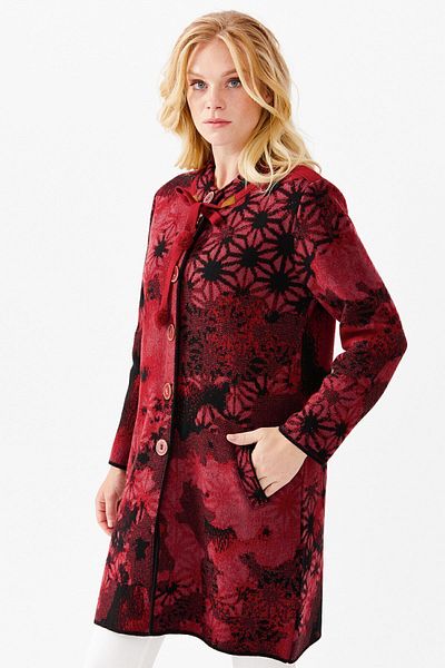 Desen Triko V. Red Women's Long Cardigan - Stand Collar and Shade Pattern