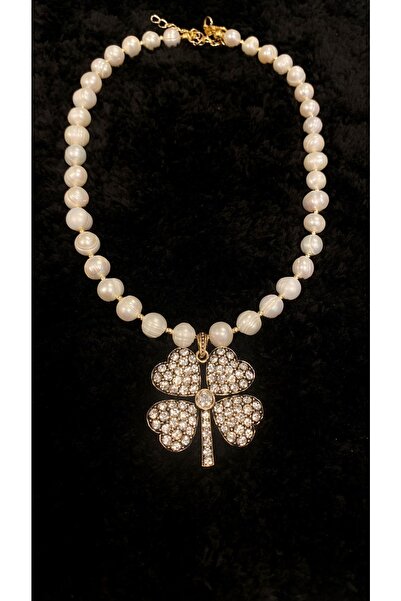 Takkı by Handan Kültür Incisi Yonca Detaylı Tasarım Kolye.