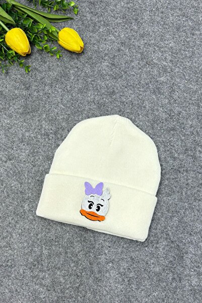 MYADA Біла трикотажна дитяча шапка - Стиль Дональд з аксесуарами