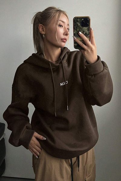 uyguntarz Braunes Calm Written Oversize-Sweatshirt für Damen