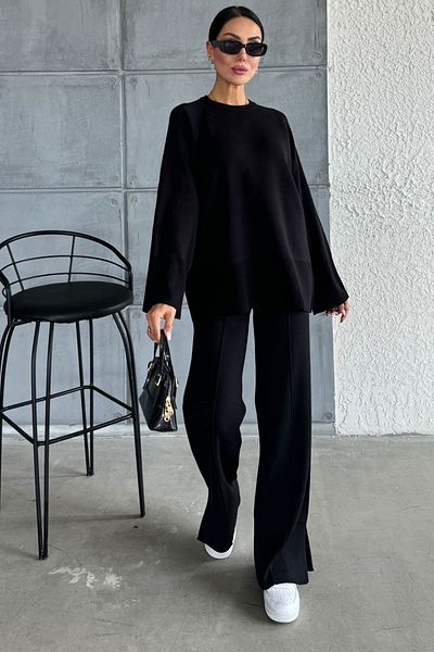 WOMAN VISION Dvojitá sada černé pletené látky – oversize kalhoty a svetr s trávou a rozparky 1027