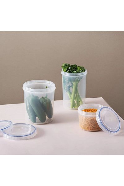 Lock & Lock Durable Plastic Food Container, 1.9 Liter Capacity