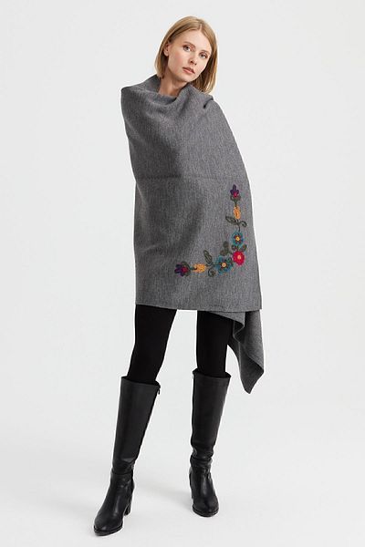 Desen Triko Women's Corners Embroidered Shawl Gray Melange