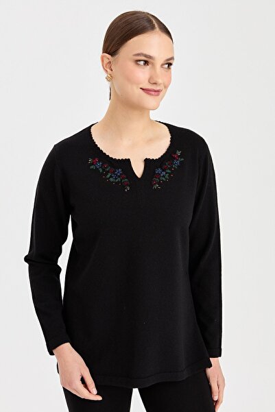 Desen Triko Pulover de damă cu guler zero brodat din lână, negru