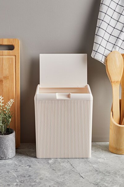 Perotti سلة المهملات من الأكريليك الأبيض من مارلون لونا سعة 4 لتر