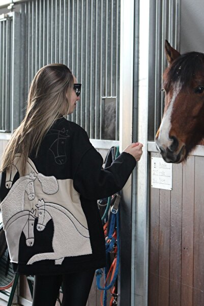 INVR At Nakışlı Kadın Premium Kaşe Ceket