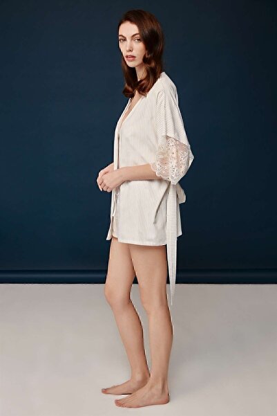 Bonnie Clyde Women's Beige Viscose & Robe 3-Piece Nova Pajama Set - By.3.N.O.777.Vac.O.Boy/9