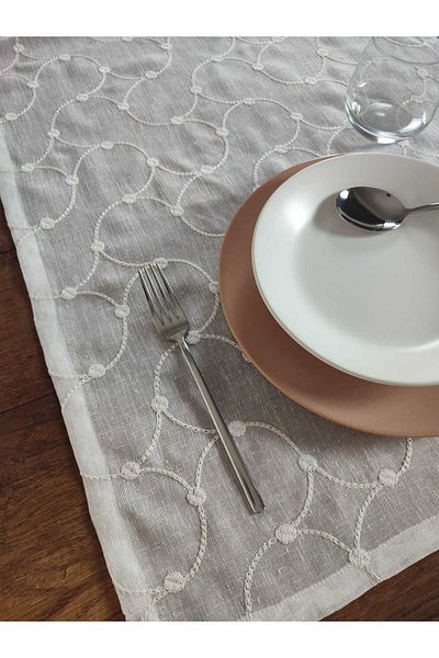 PİKKO HOME 53*132 εκ. Κρεμ Χρώμα Κεντημένο Πολυεστέρα