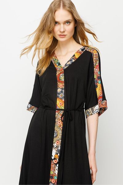 Desen Triko Γυναικείο φόρεμα με μικτό σχέδιο με κουμπιά μπροστά, χτενισμένο βαμβακερό μαύρο