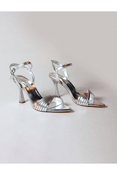 sorella Pantofi cu toc argintiu, metalic, eleganti, cu cordon -sindy