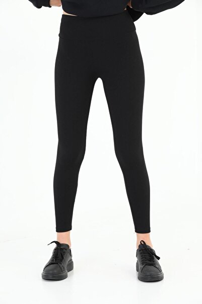 Tuğba Kabil Fitilli Siyah Tayt