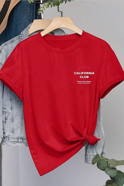 uyguntarz Bedrucktes, marineblaues Oversize-T-Shirt „California Club“ für Unisex – Kragen und Ärmeldetail