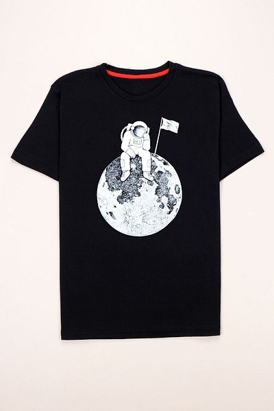 trendypassion T-Shirt mit Flaggen-Astronauten-Aufdruck