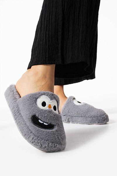 ALMİNA Fashion Smiling Face Plush Fluffy Women's Home Slippers - Silent Sole Dowry Slippers